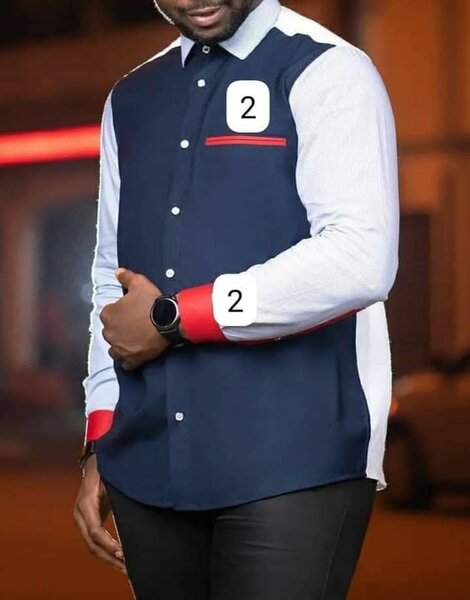 chemise blanche-bleu