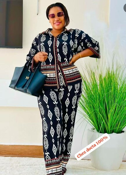 Tenue ethnique chic femme