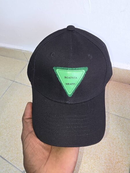 Casquette noire unisexe élégante