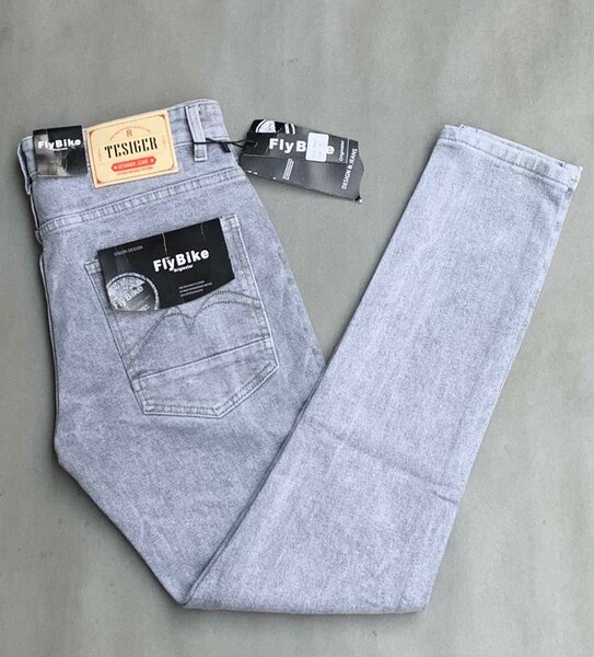 Jeans homme modernes