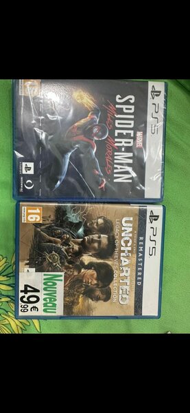Deux jeux ps5 liquidation