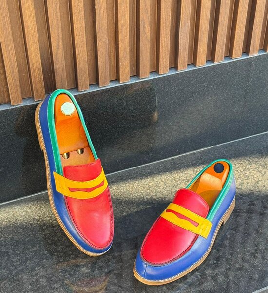 Mocassins en cuir colorés