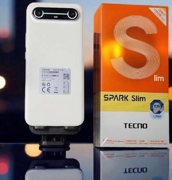 Smartphone Tecno Spark Slim