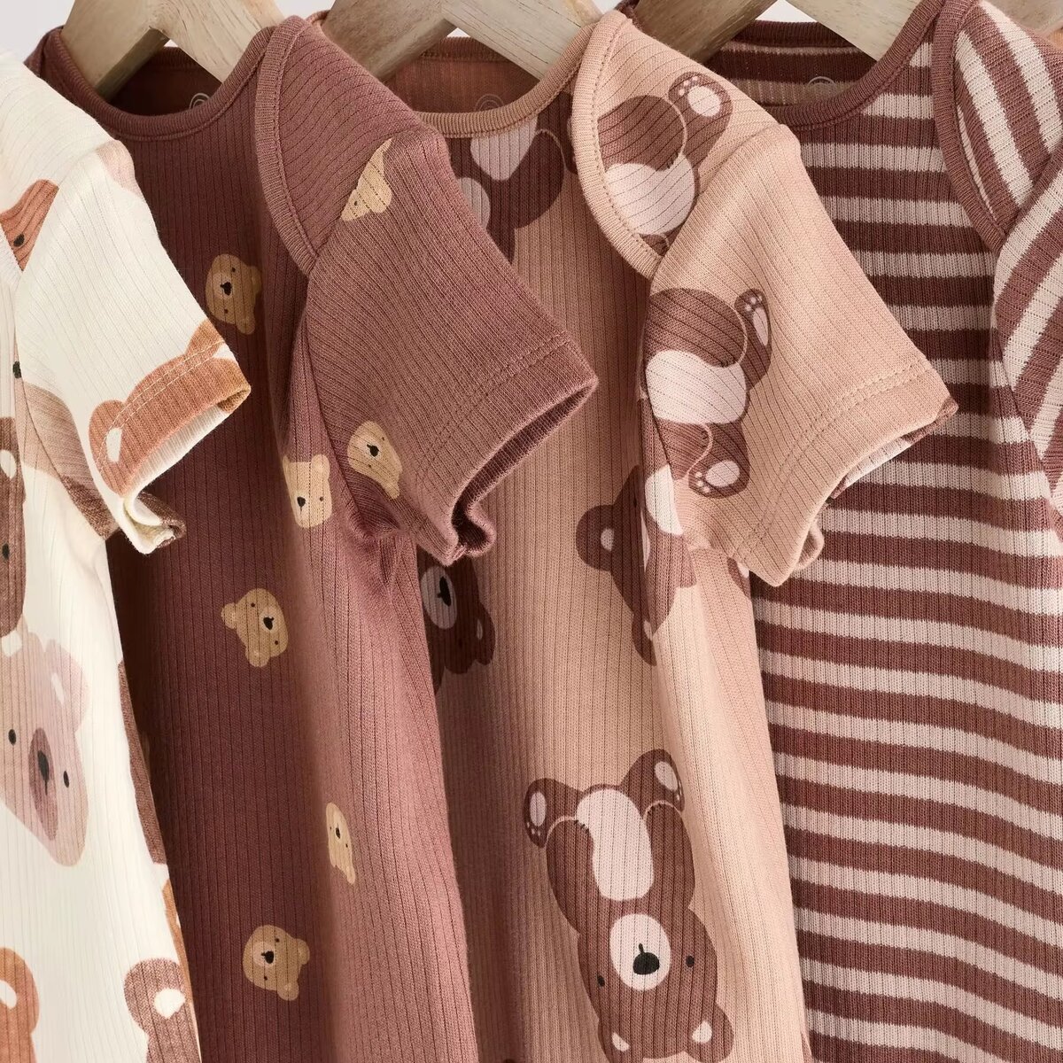 Pyjamas pour bébés en coton doux