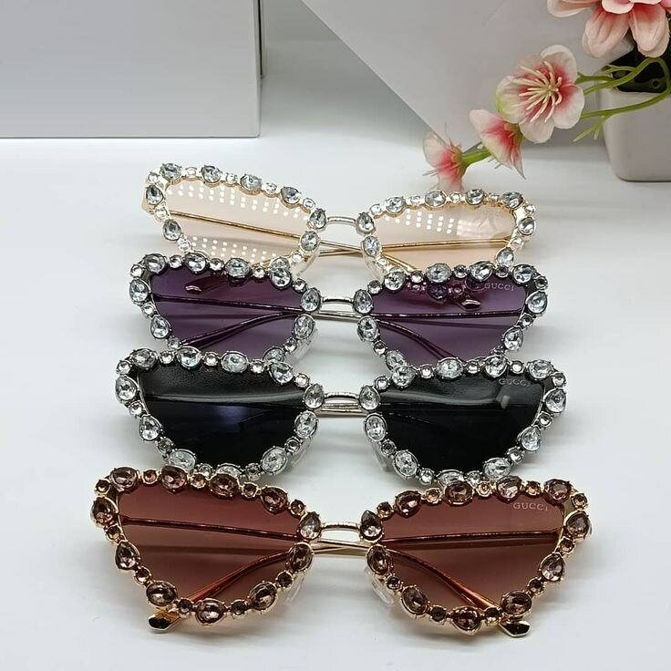 Lunettes de soleil cœur bijoux