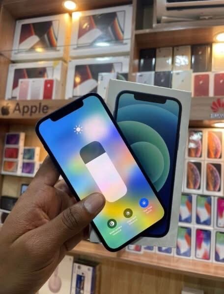 iPhone 12 64GB Bleu Neuf