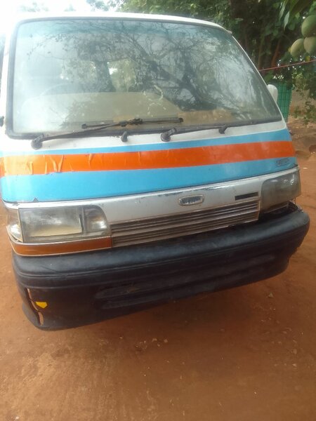 Toyota Hiace Long Chance 1RZ