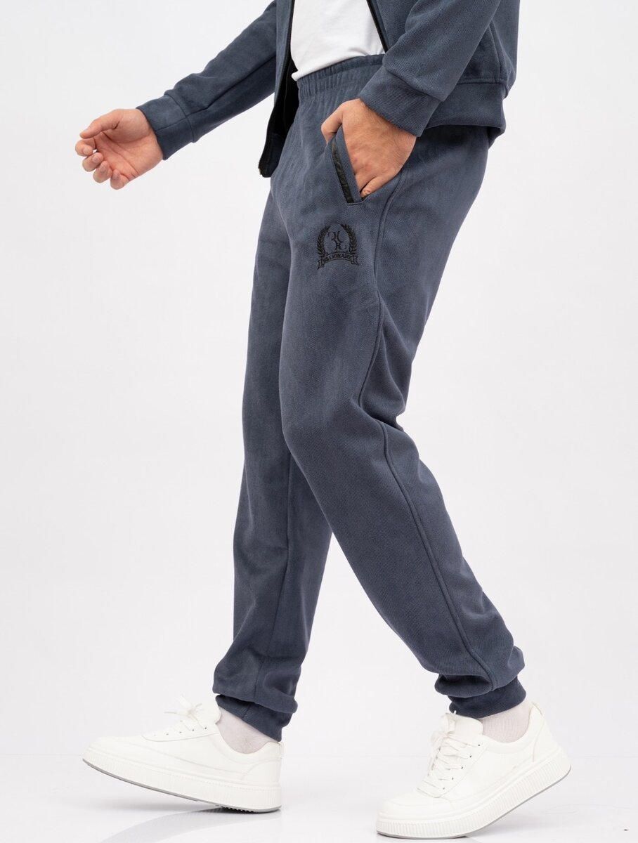 Спортивный костюм мужской