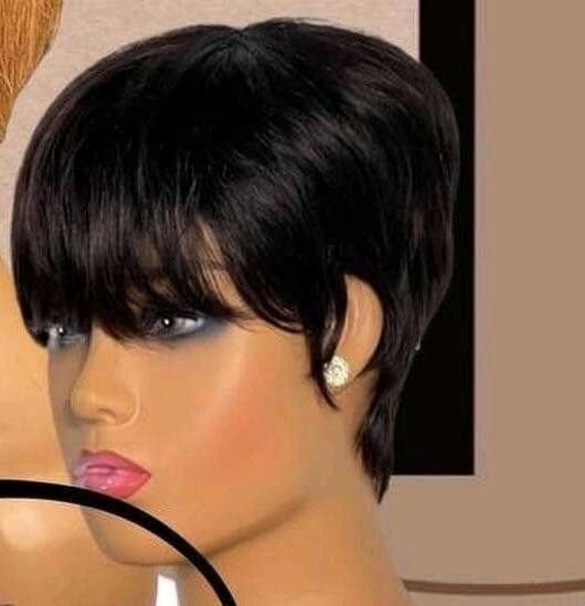 Perruque Courte Élégante Femme