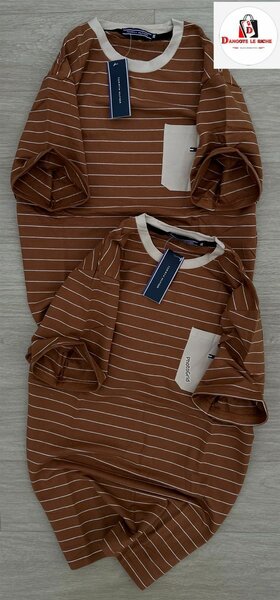 T-shirt rayé marron pour hommes