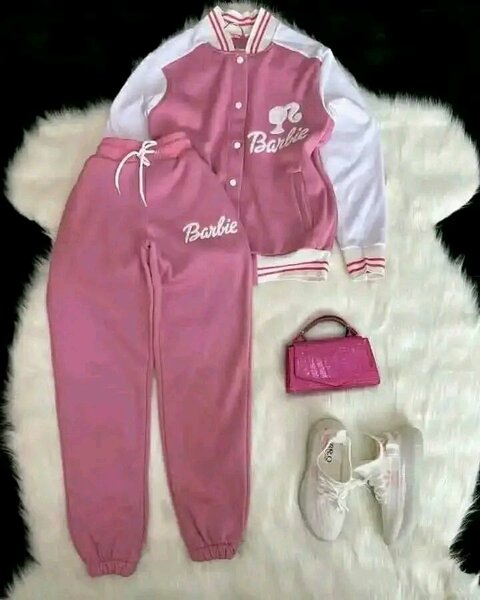 Ensemble sport Barbie rose