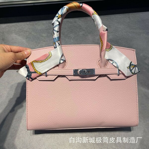 Ladies handbag