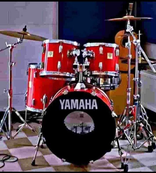 Yamaha Drum Set
