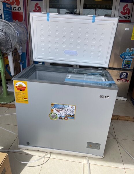 Neon 200 liters chest freezer