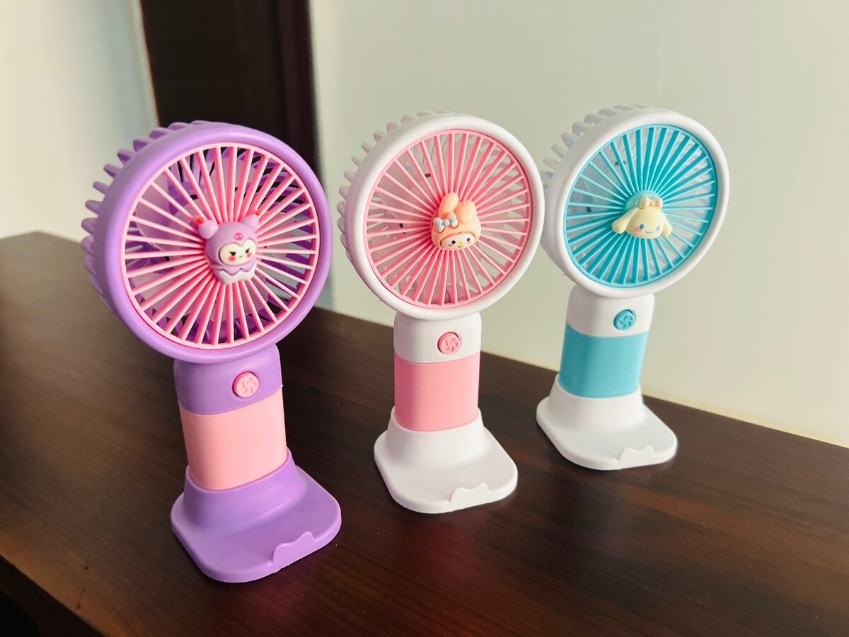 Mini portable fans