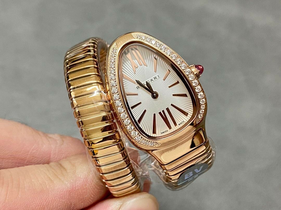 Bvlgari serpenti watch