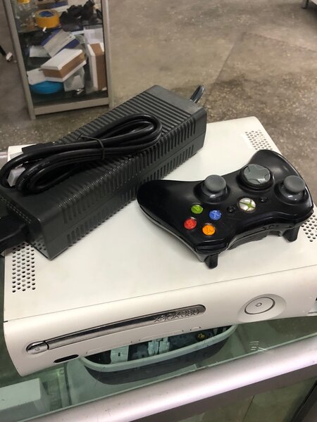 XBOX360 CONSOLES