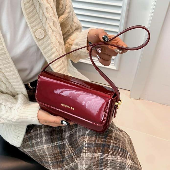 Petit sac rouge brillant