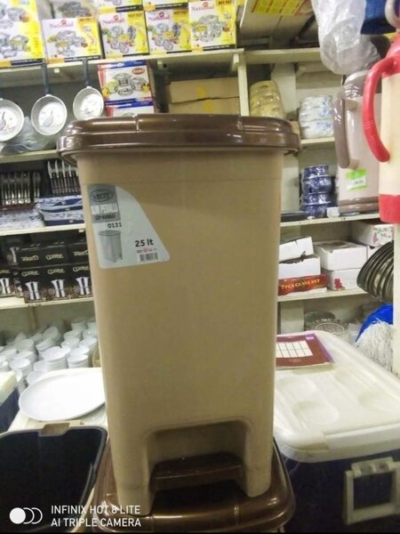 Poubelle en plastique de 25litre