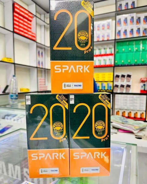 Tecno Spark 20 Pro plus 256GB