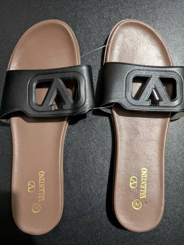 Tongs en cuir élégant