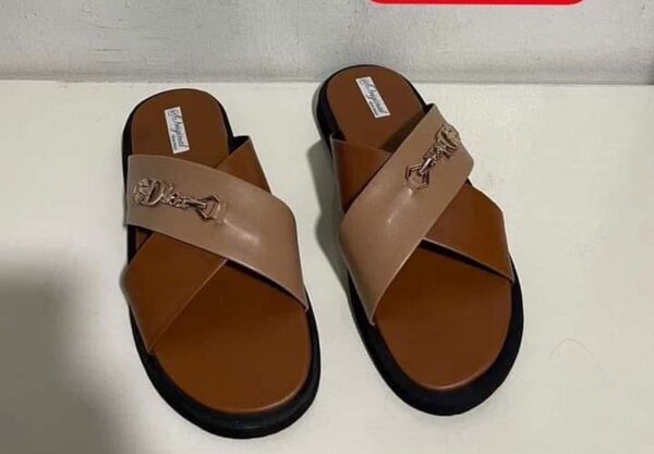 Sandales croisées élégantes