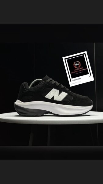 Basket New balance authentique avec sa boîte