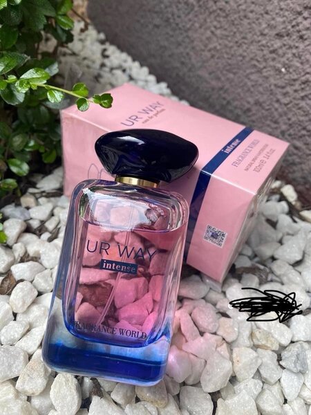 Parfum "UR WAY Intense"