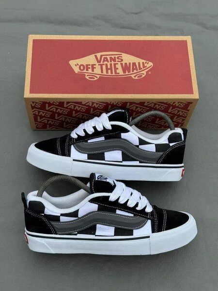Baskets Vans Noir et Blanc