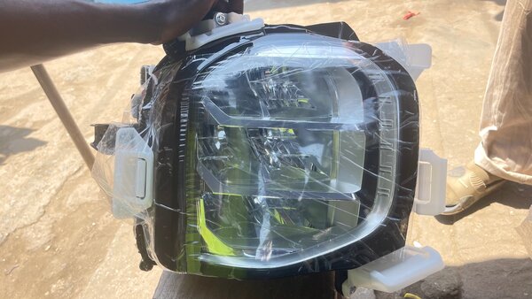 Misubushi outlander headlight 2024