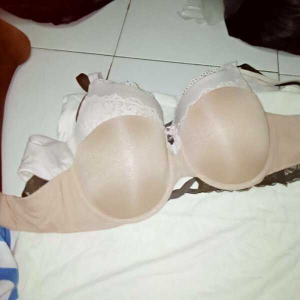 soutien-gorge en dentelle