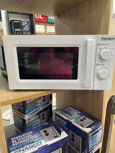 Micro-ondes blanc Nasco