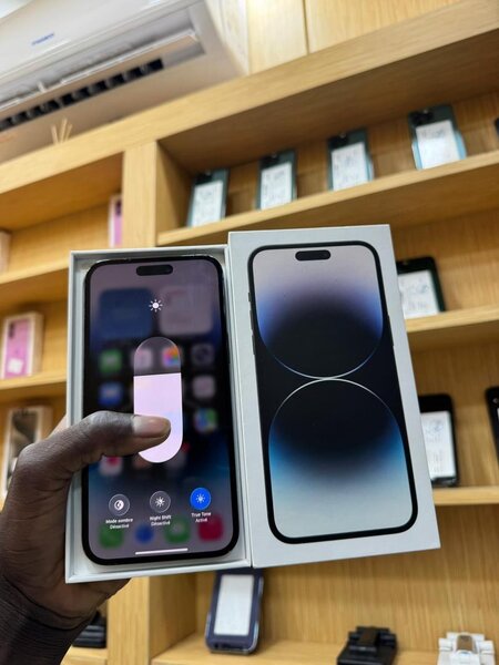 iPhone Pro Max Noir Débloqué