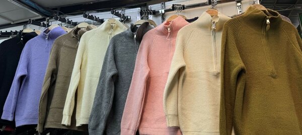 Свитер полузамок