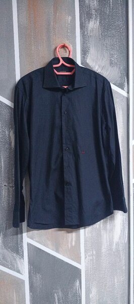 Chemise élégante noire