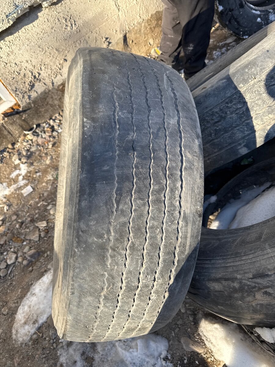 Шины, 385 65 22.5