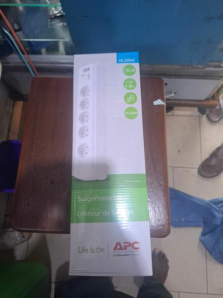 Multiprise APC 36,000A