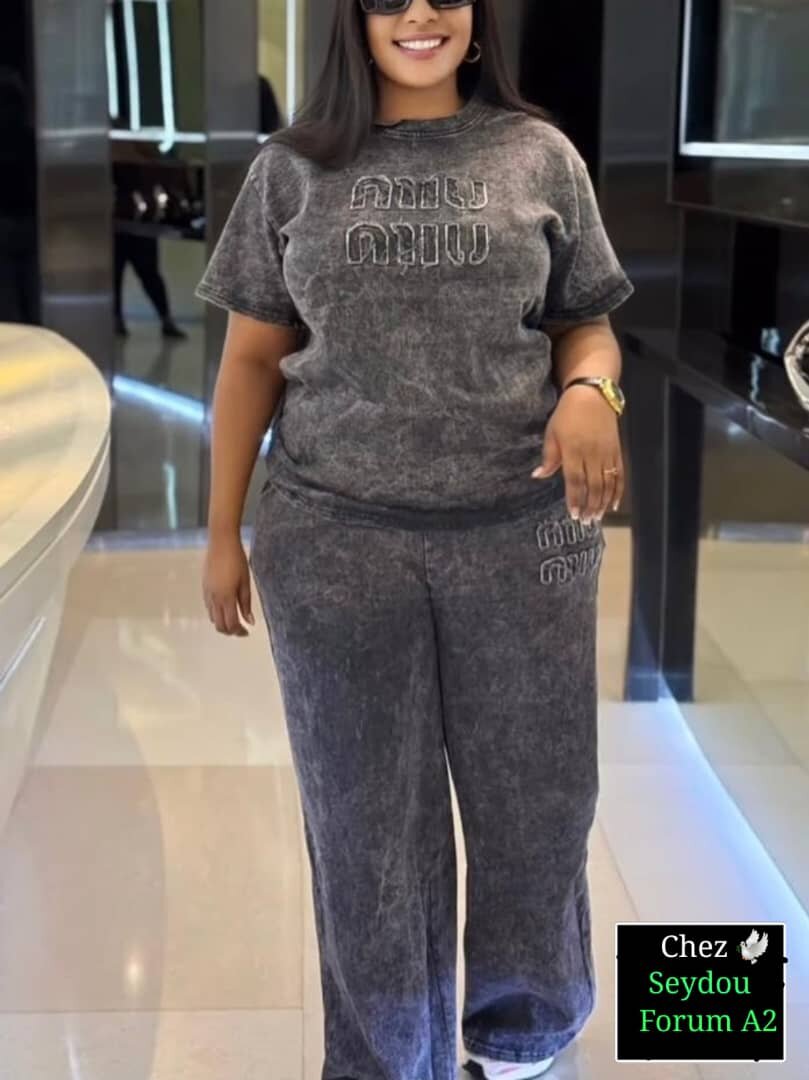 Abaya élégante satinée