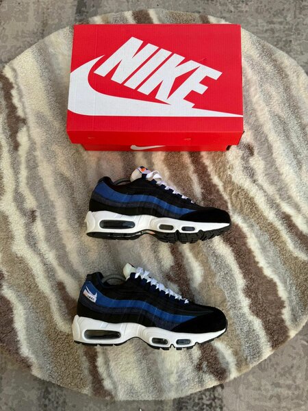 Nike Air Max 95 - Iconic Sneakers