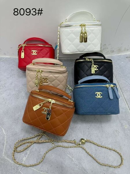 Sac à main carré élégant