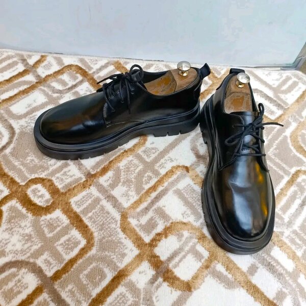 Chaussures en cuir élégantes homme