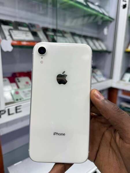 iPhone XR