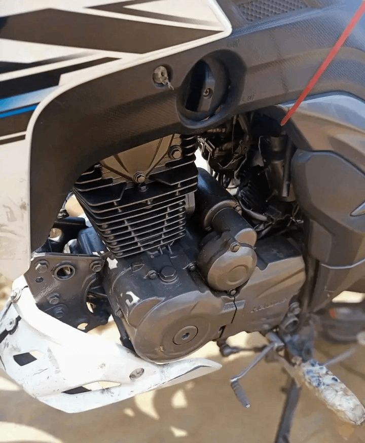 Moto de route sportive