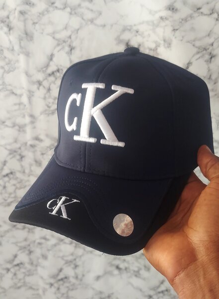 Casquette CK élégante