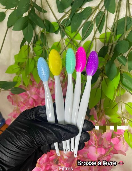 Exfoliant à lèvres hydratant