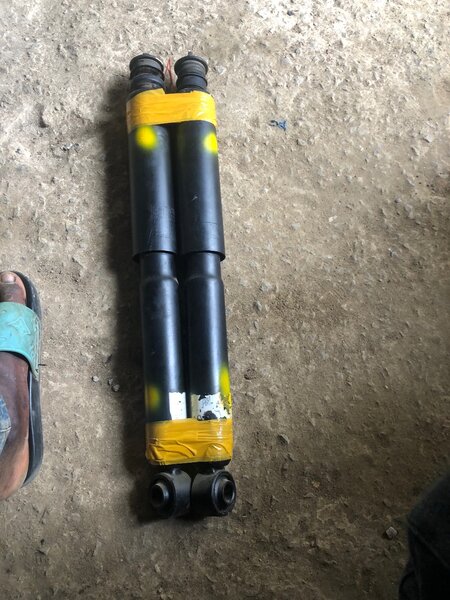 Amortisseurs de Suspension Voiture