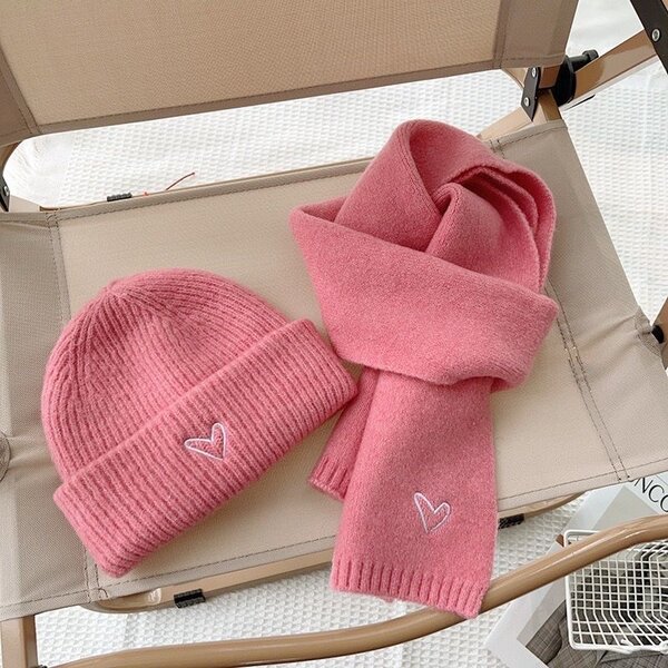 Шапка и шарф