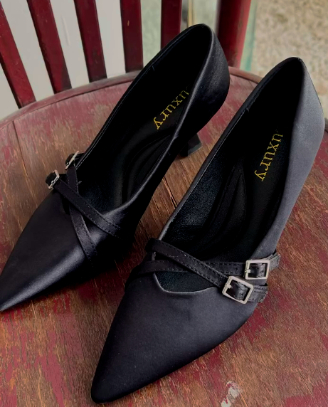 Красивые и элегантные туфли, выполненные из высококачественных материалов, сочетают в себе стиль и комфорт Изысканный дизайн с аккуратным носком подчеркивает женственность. 😍😍