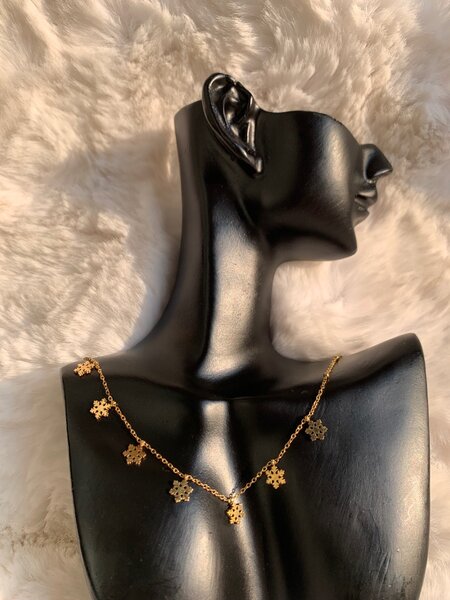 Chaîne étoiles doré