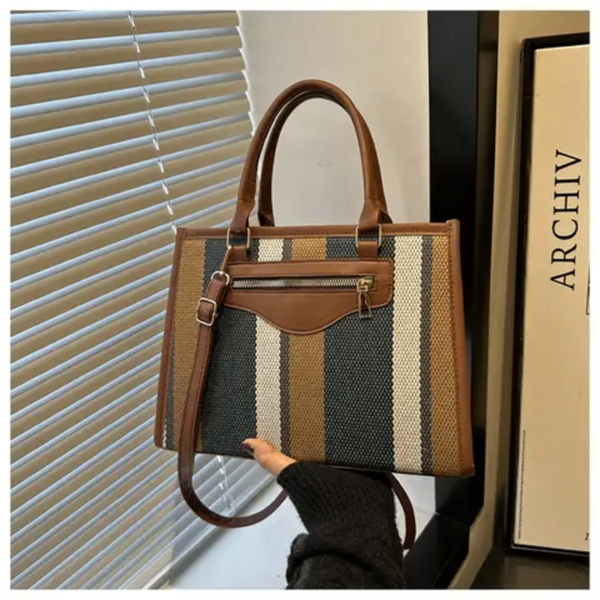 Sac à main à rayures élégant